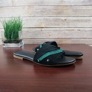 NWOB Ugg Binx Suede Fringe Sandals